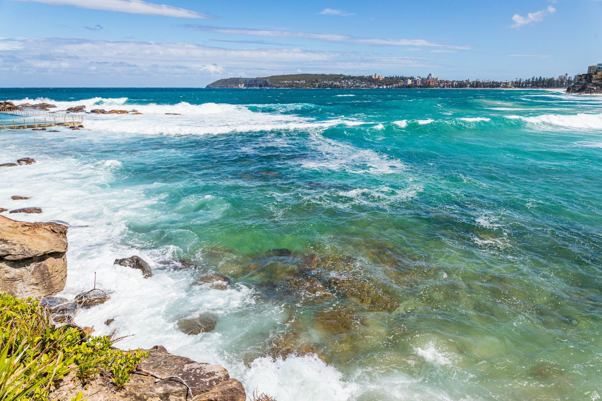 Waves rolling into Freshwater Beach